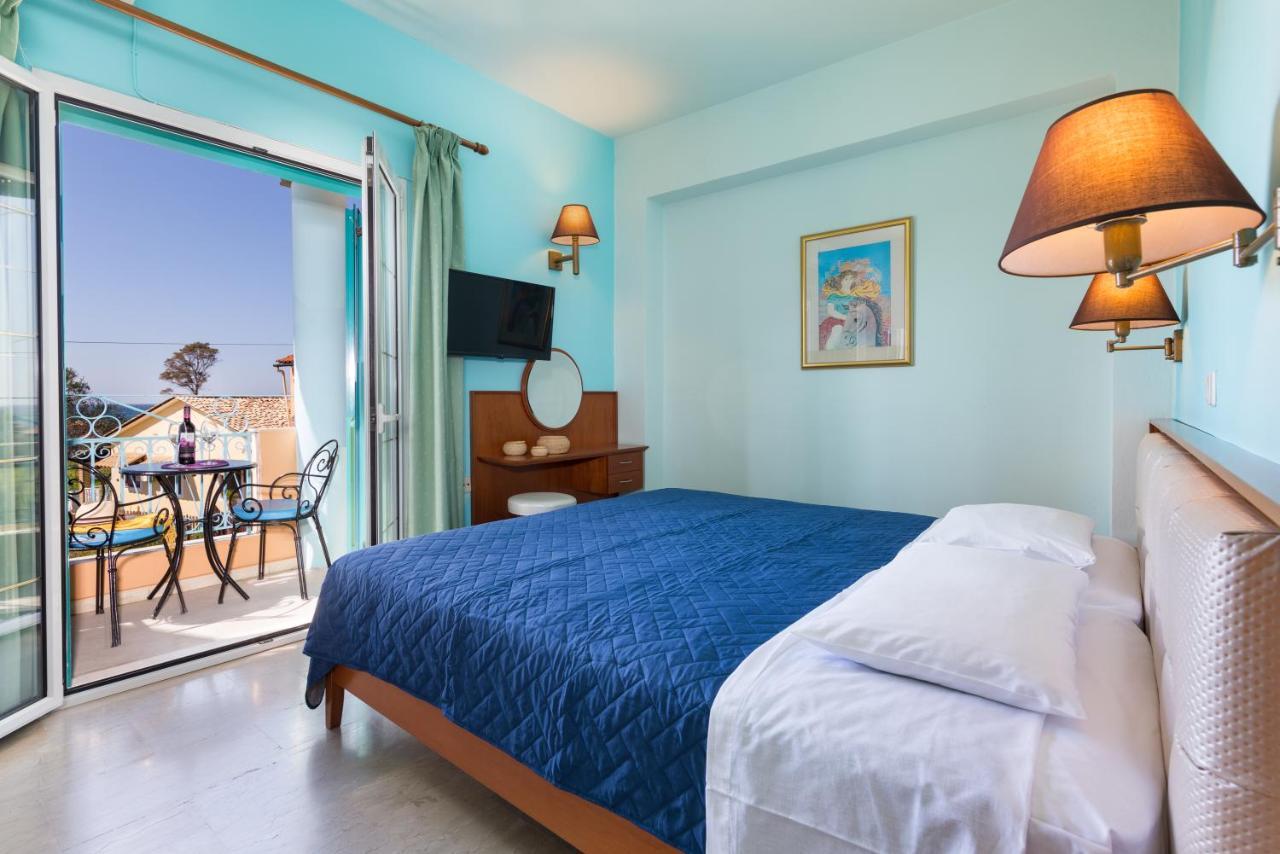 Poseidon Suites By Corfuescapes Агиос Гордиос Екстериор снимка
