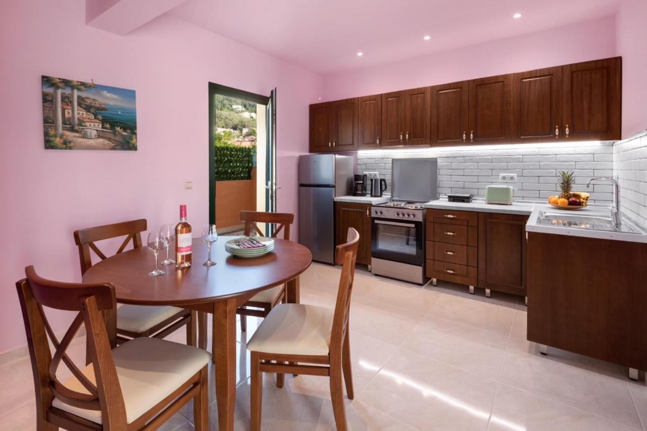 Poseidon Suites By Corfuescapes Агиос Гордиос Екстериор снимка